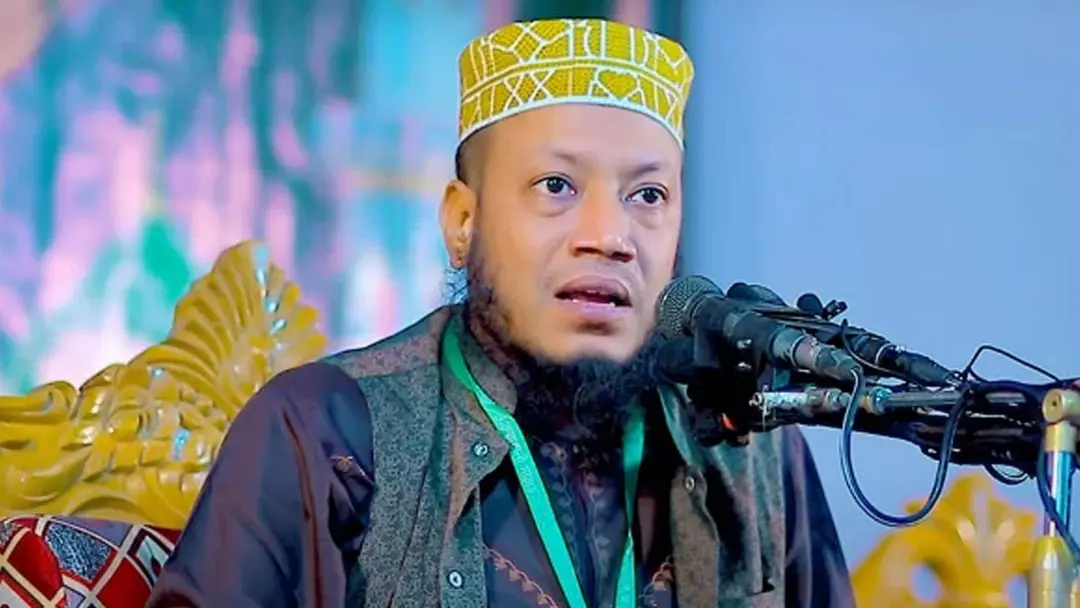 আমির হামজার বিরুদ্ধে গ্রেপ্তারি পরোয়ানা